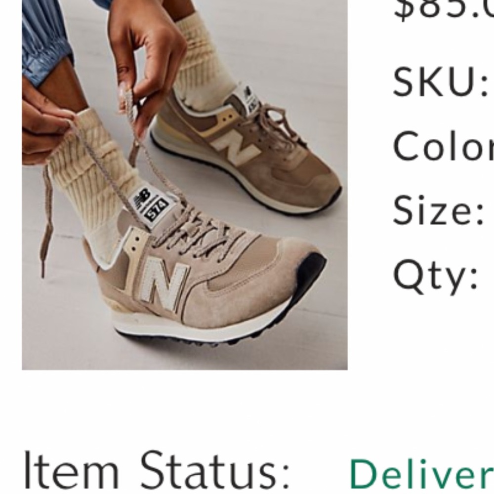 New Balance 574 
Color: beige